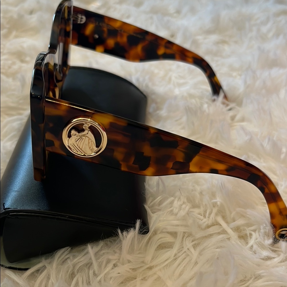 Lanvin Tortoiseshell Effect Cat Eye Sunglasses Ne… - image 2